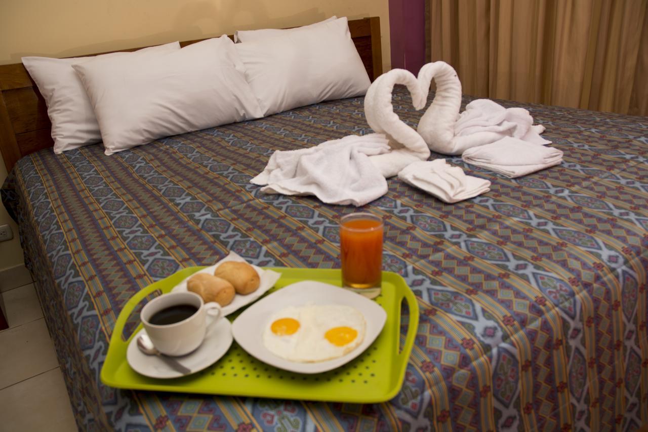 Hotel Jhor Bush Пукалпа Екстериор снимка