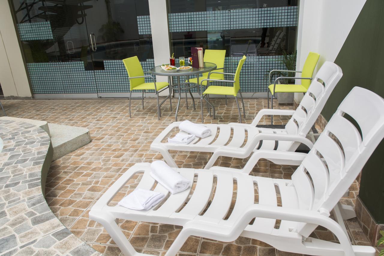 Hotel Jhor Bush Пукалпа Екстериор снимка