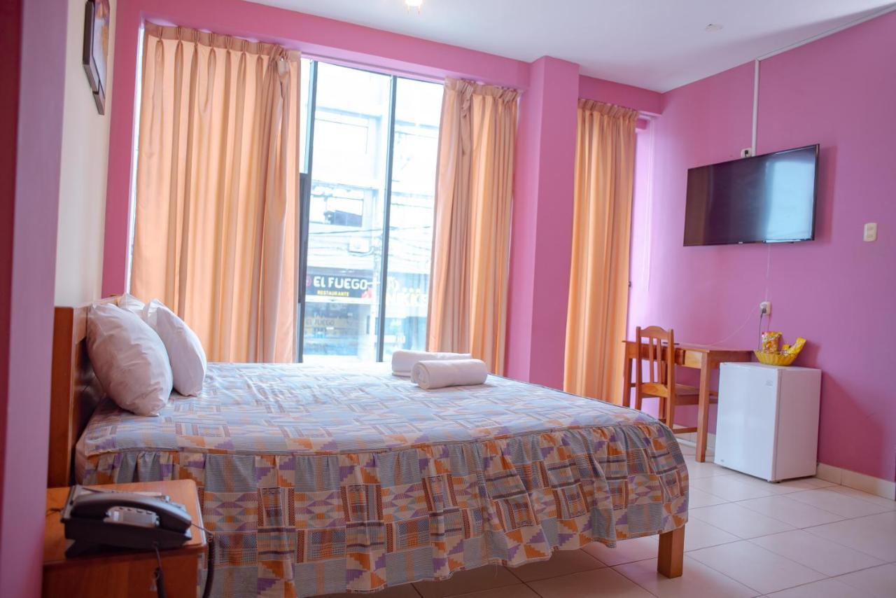 Hotel Jhor Bush Пукалпа Екстериор снимка