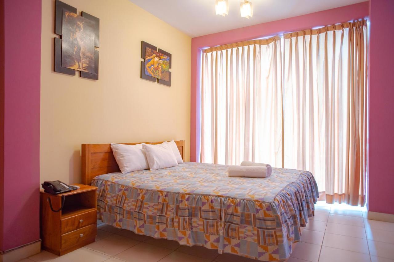 Hotel Jhor Bush Пукалпа Екстериор снимка