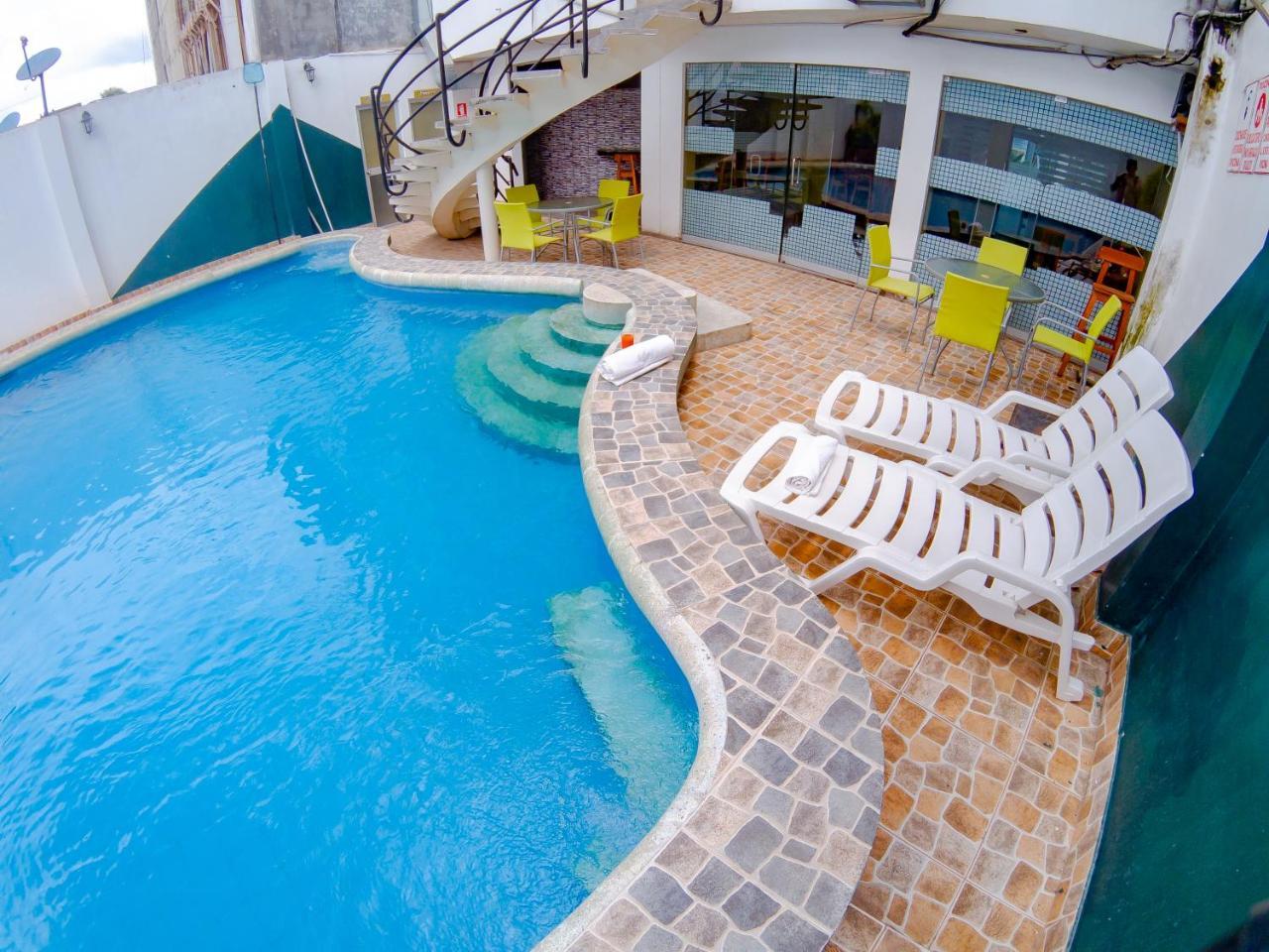 Hotel Jhor Bush Пукалпа Екстериор снимка