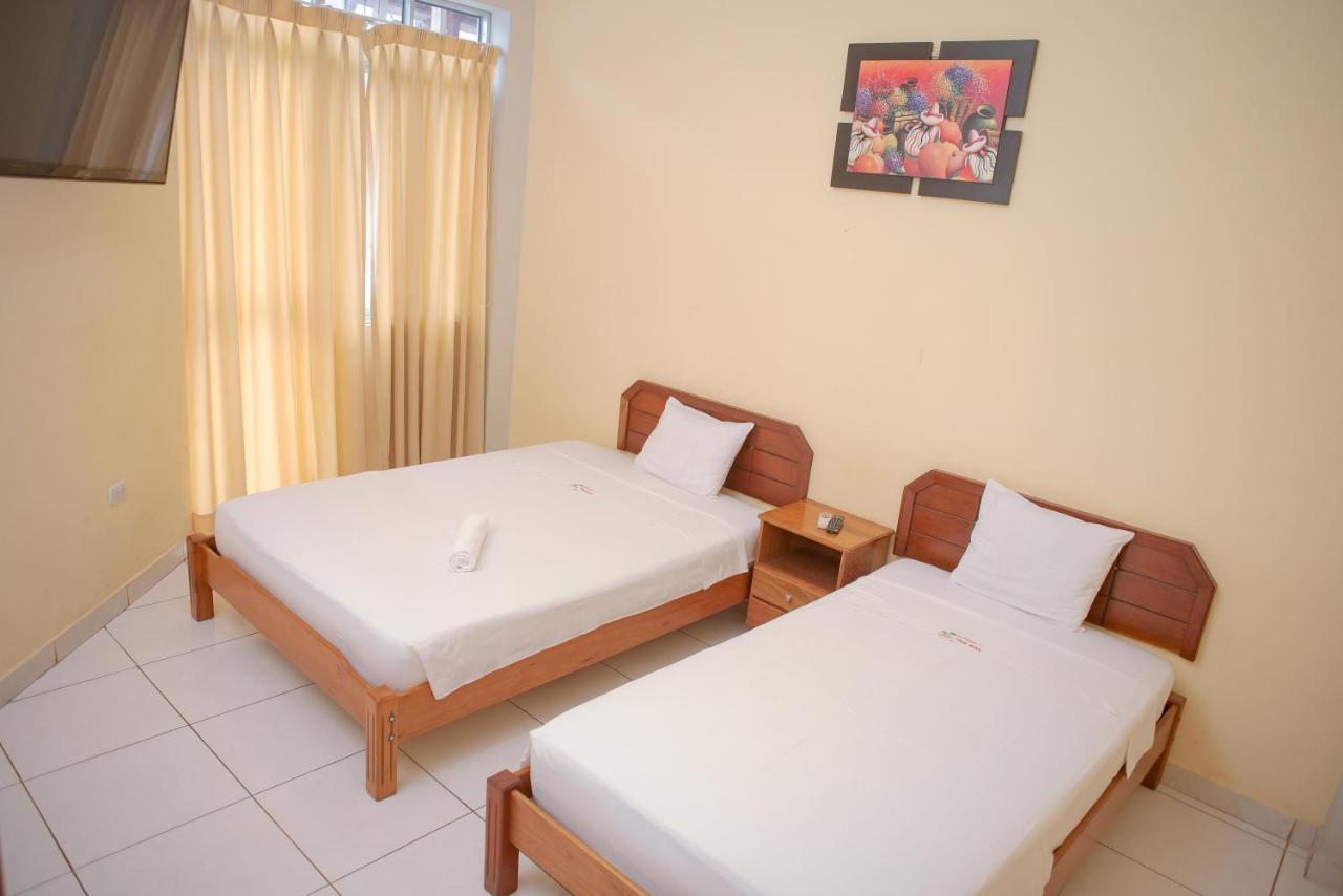 Hotel Jhor Bush Пукалпа Екстериор снимка