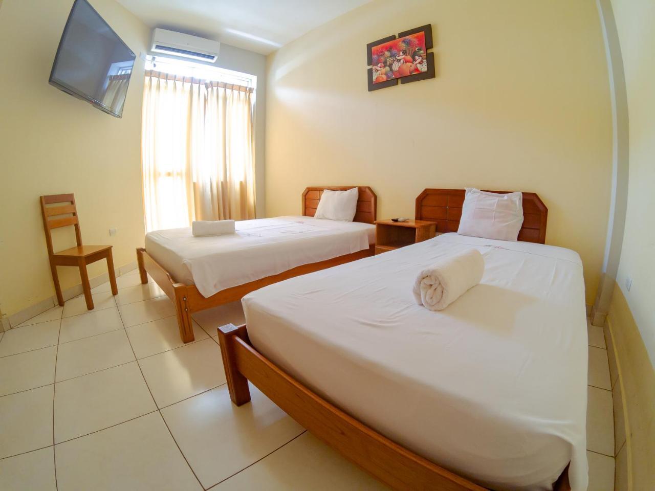 Hotel Jhor Bush Пукалпа Екстериор снимка